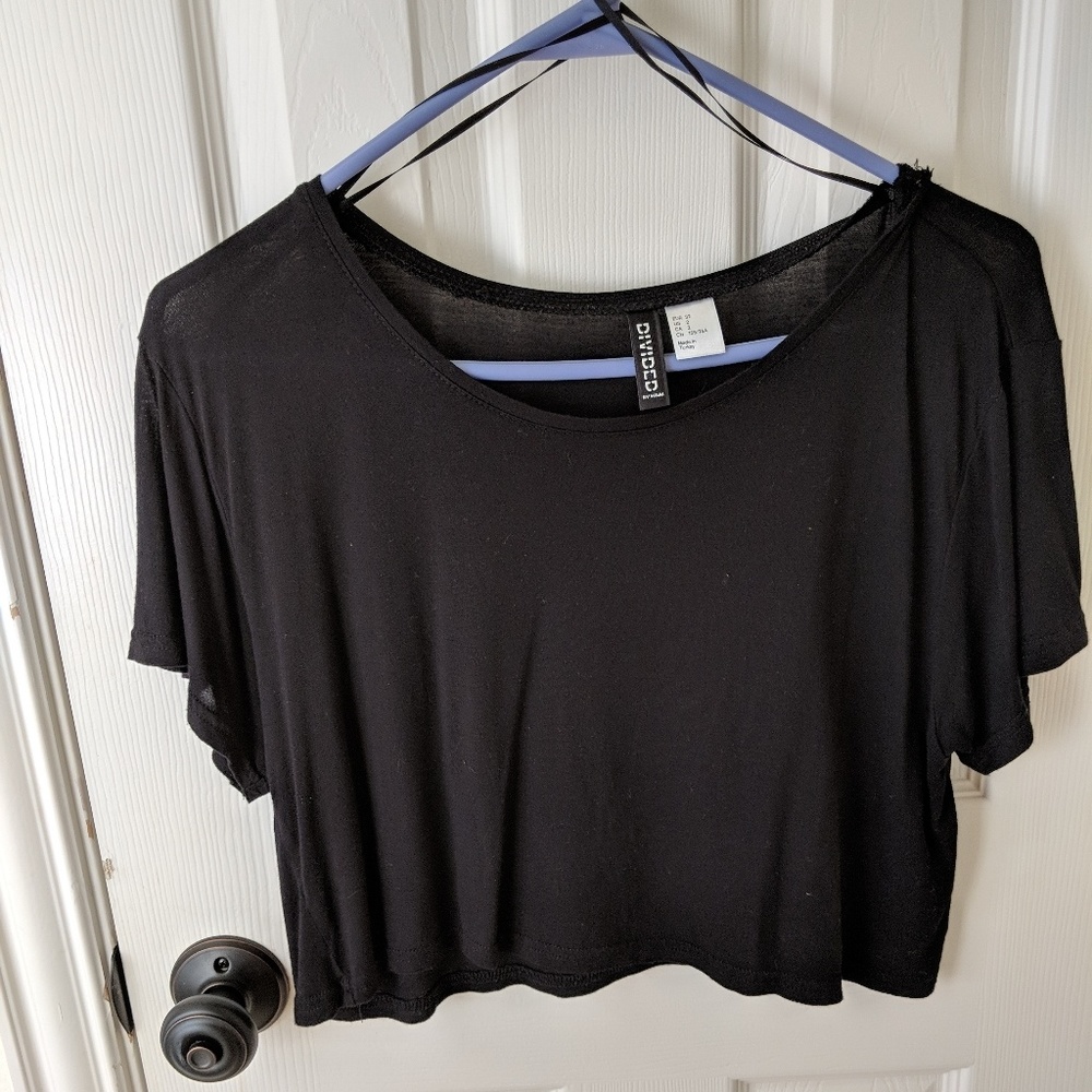 Black Crop top